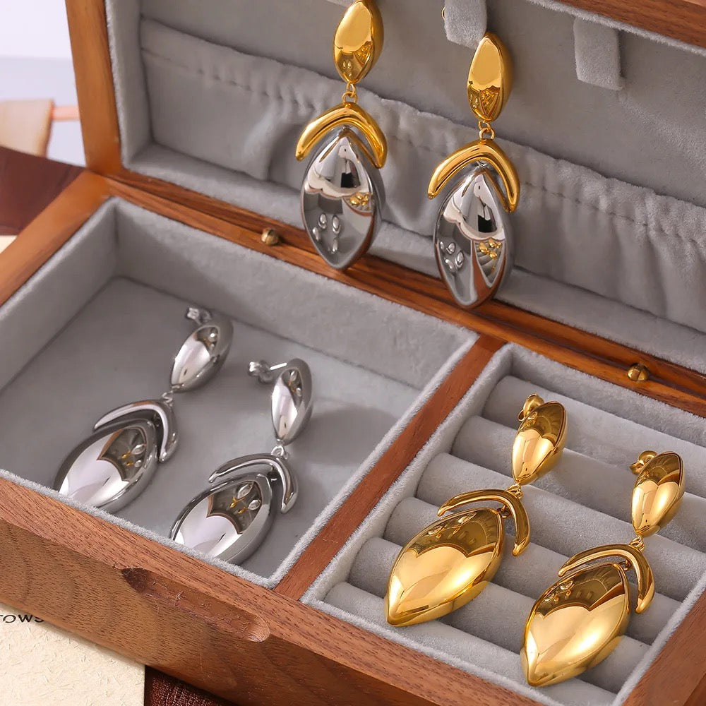 Asha Leaf Drop Earrings