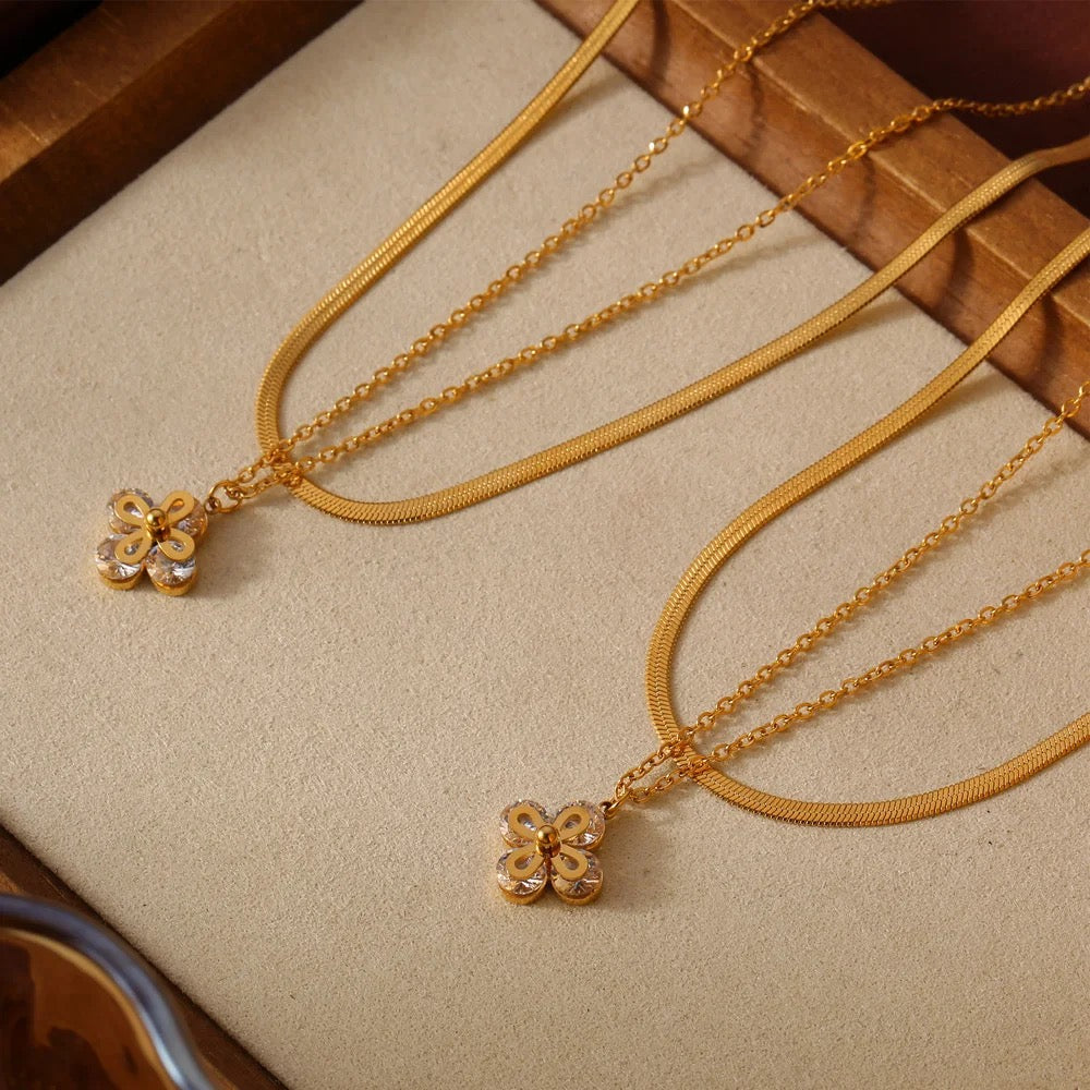 Golden Bloom Pendant Necklace Set